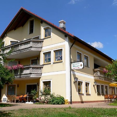 Landgasthof Zum Schloss Birgland Exterior foto