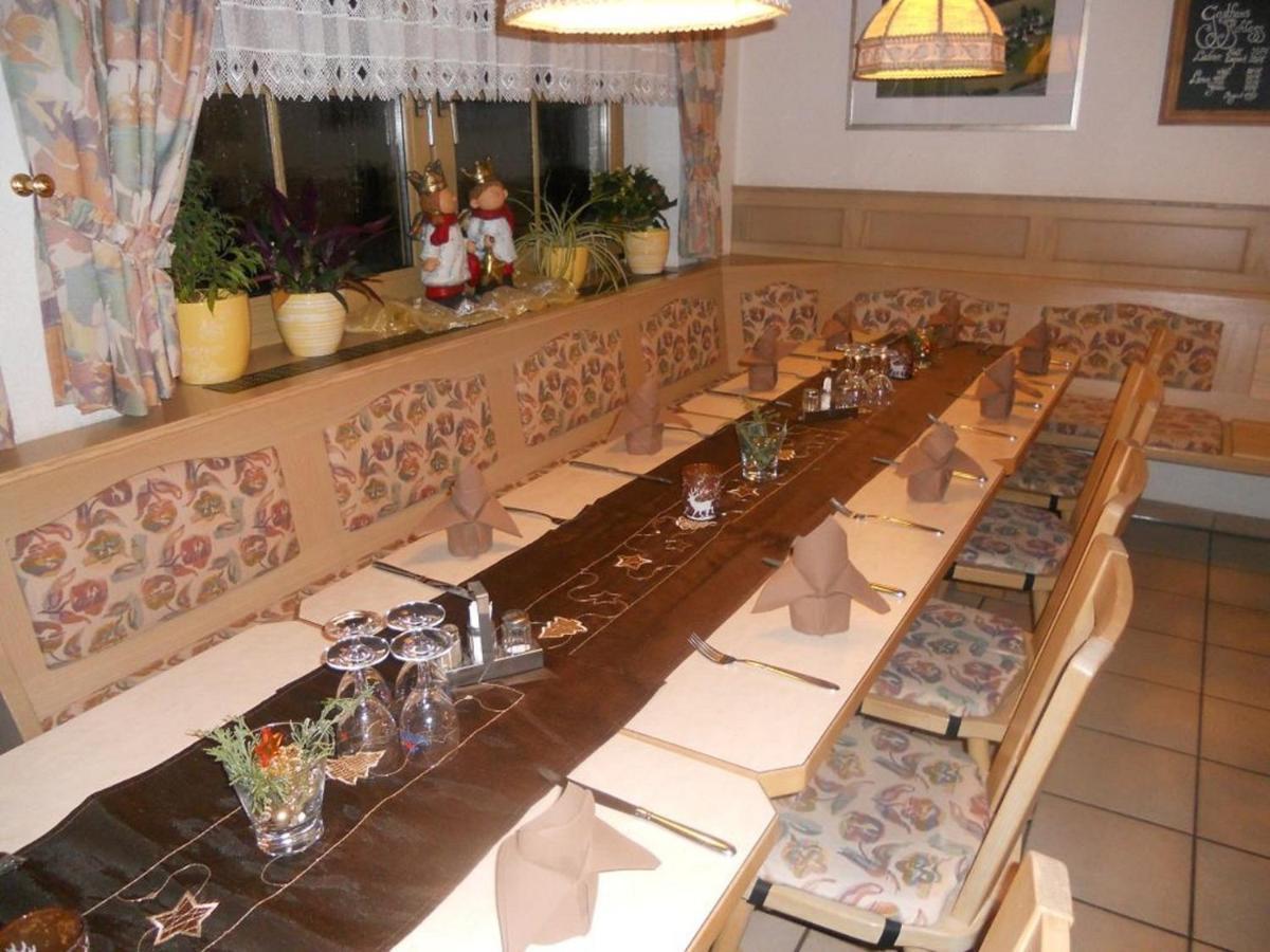 Landgasthof Zum Schloss Birgland Exterior foto